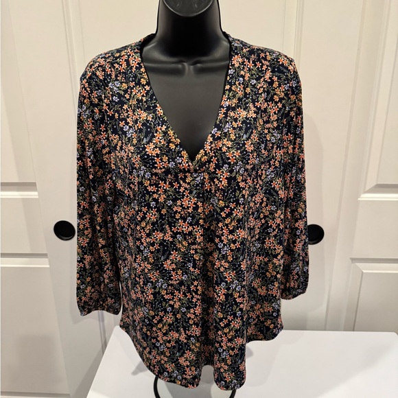 Vince Camuto Black Floral Blouse - Picture 1 of 3